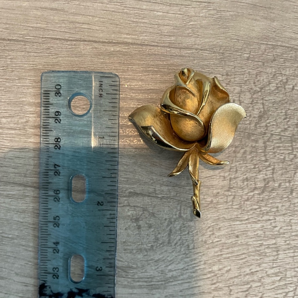 Vintage 18k Gold Plated Rose Brooch - Picture 9 of 10